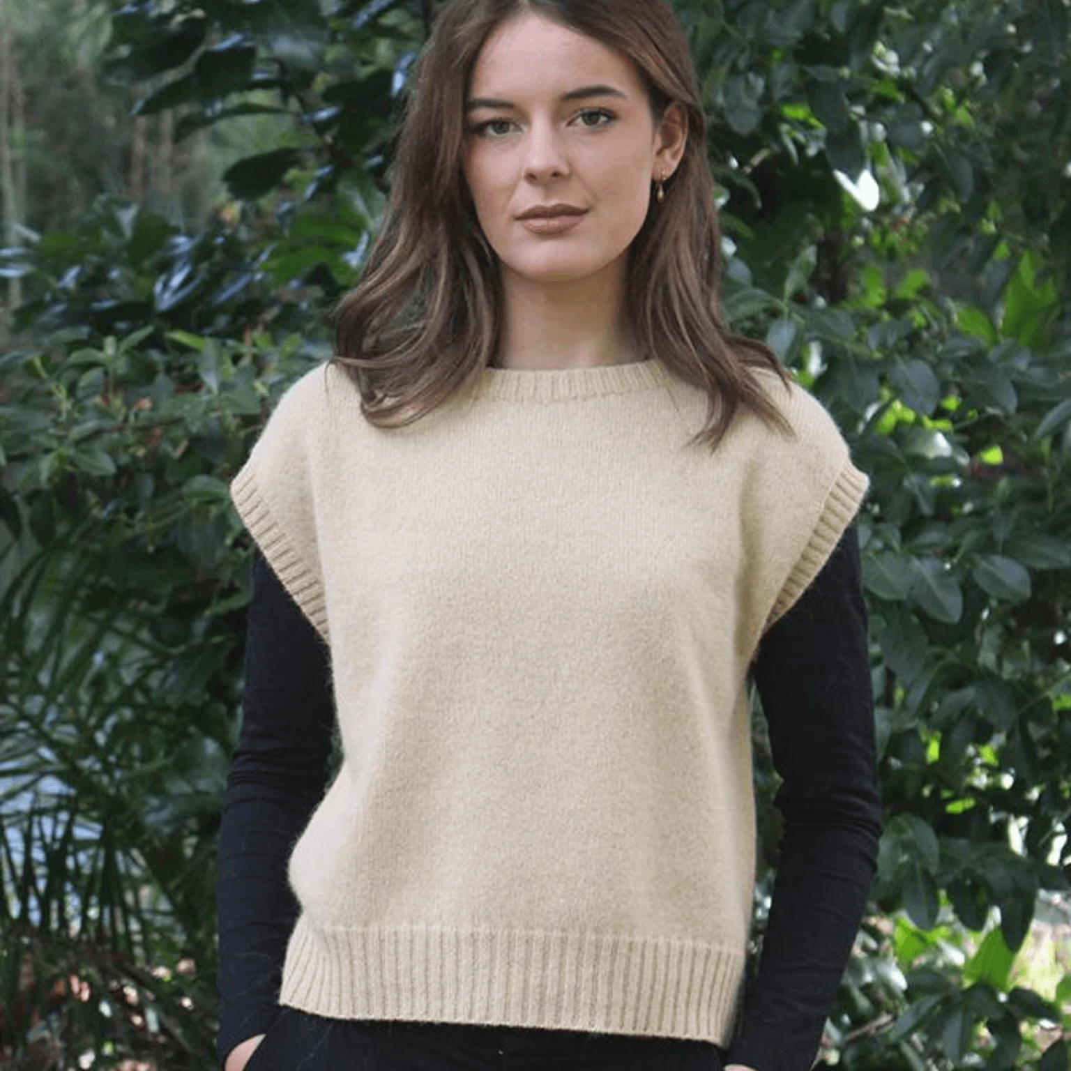 Lothlorian Knitwear Alpaca Plain Crew Neck Vest