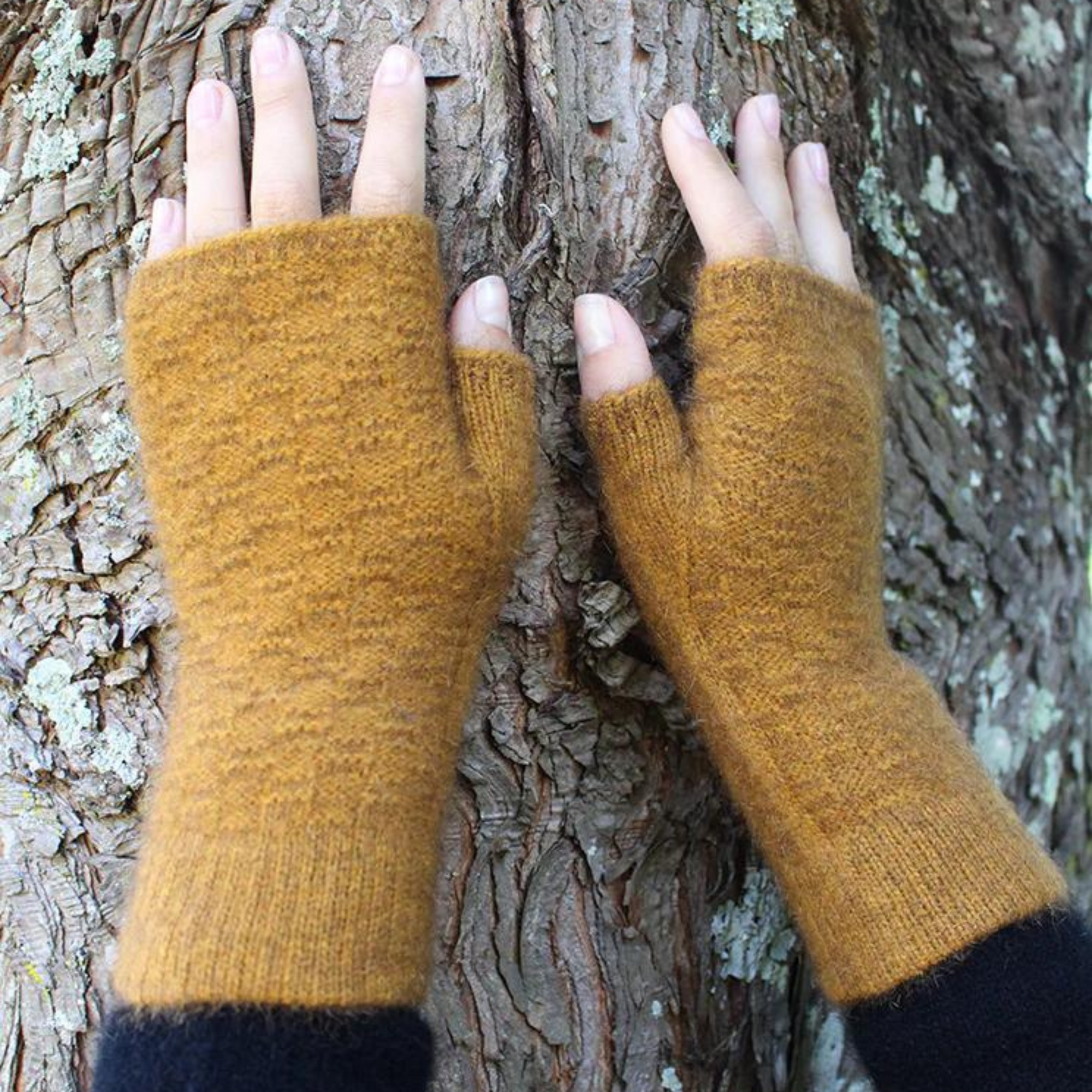 Lothlorian Possum Merino Dash Fingerless Mittens