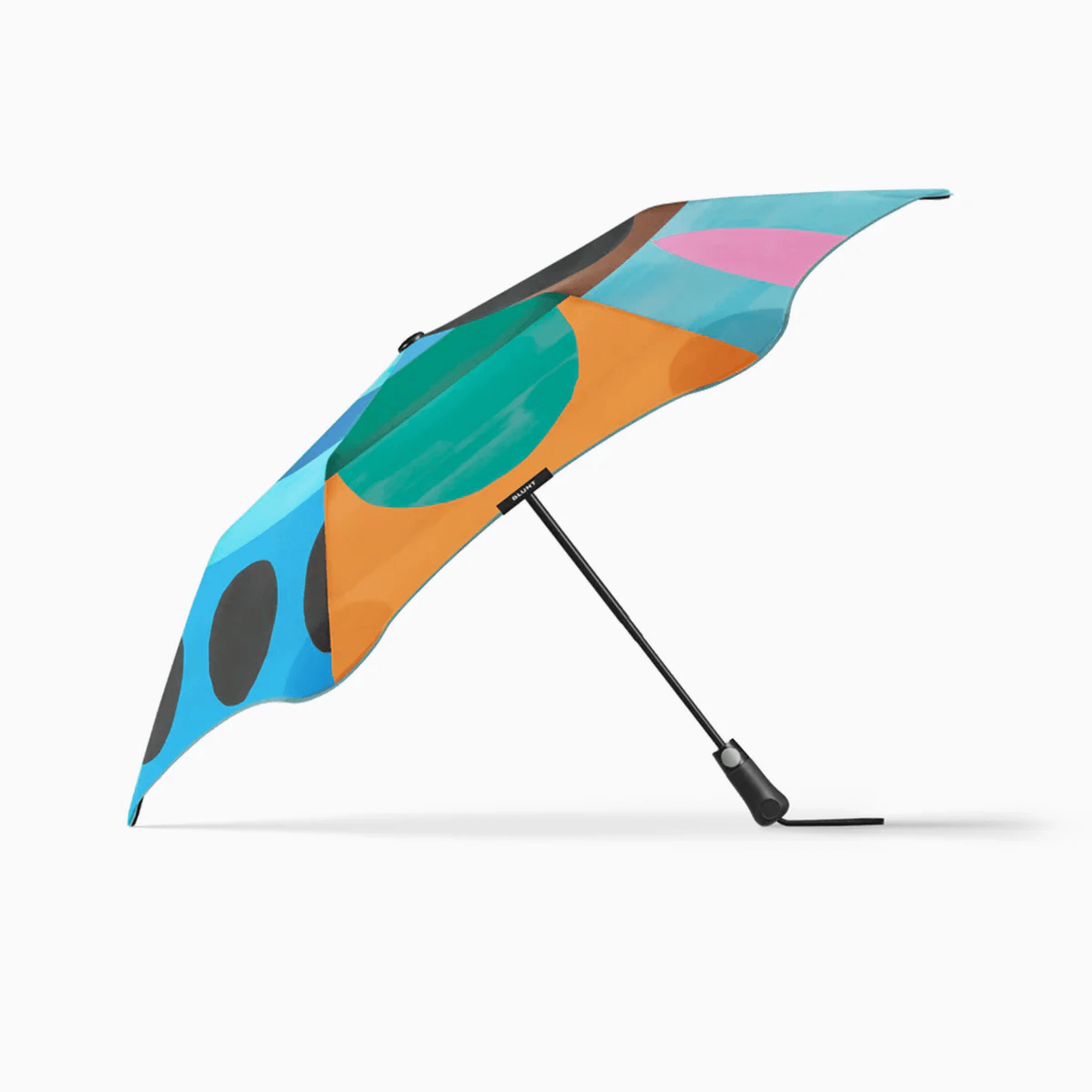 Blunt Umbrella Metro Maimon Downey Geometric standing