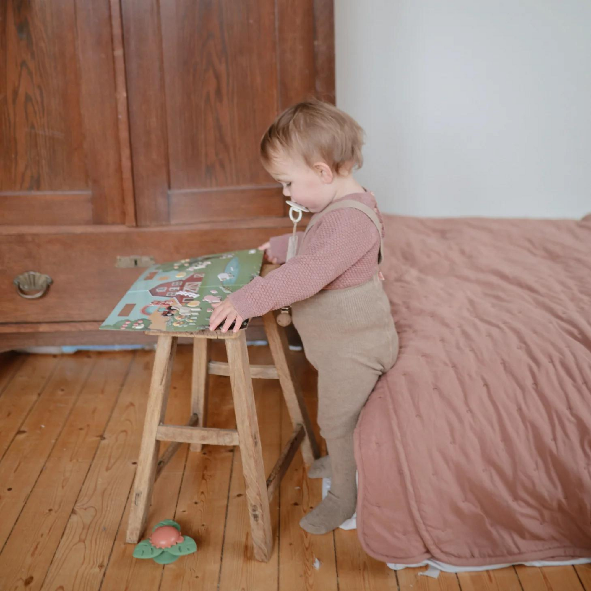 Mushie Reuseable Sticker Set - Farm